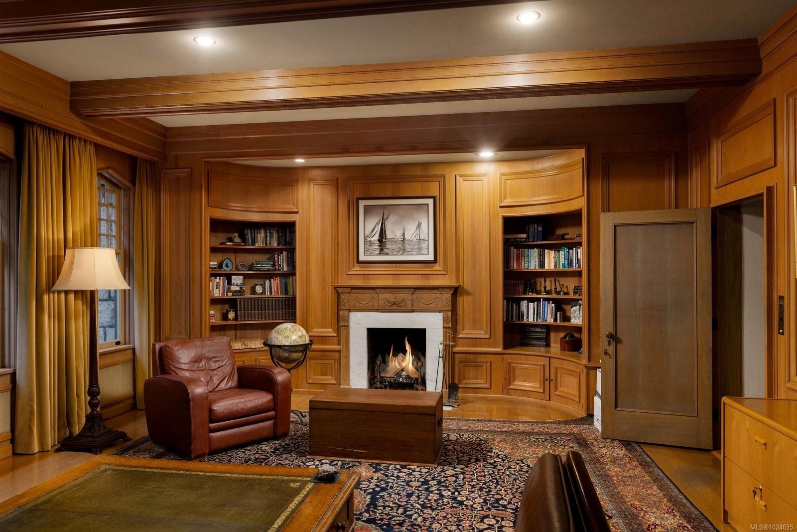 3175 Beach Dr, Oak Bay, BC