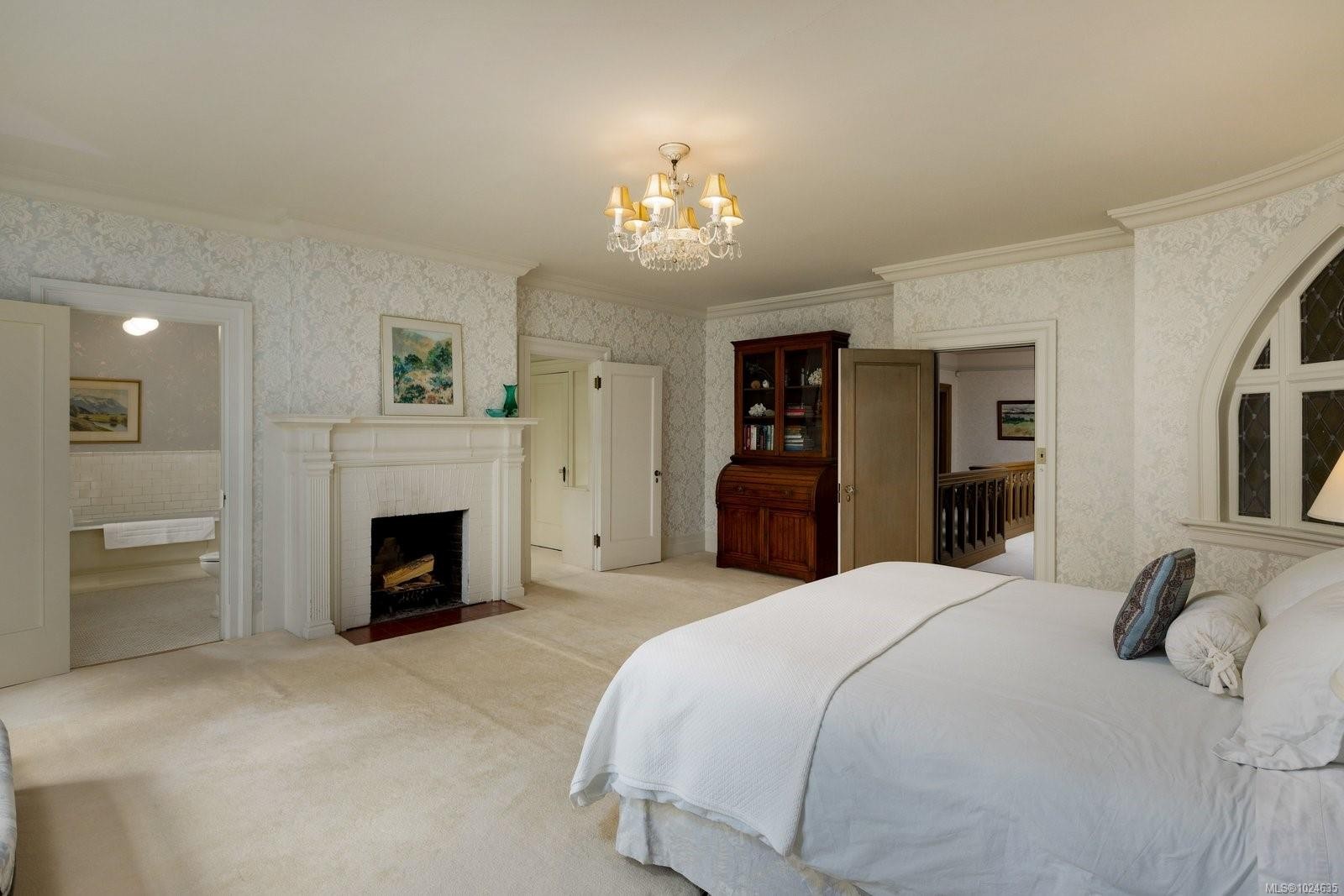 3175 Beach Dr, Oak Bay, BC