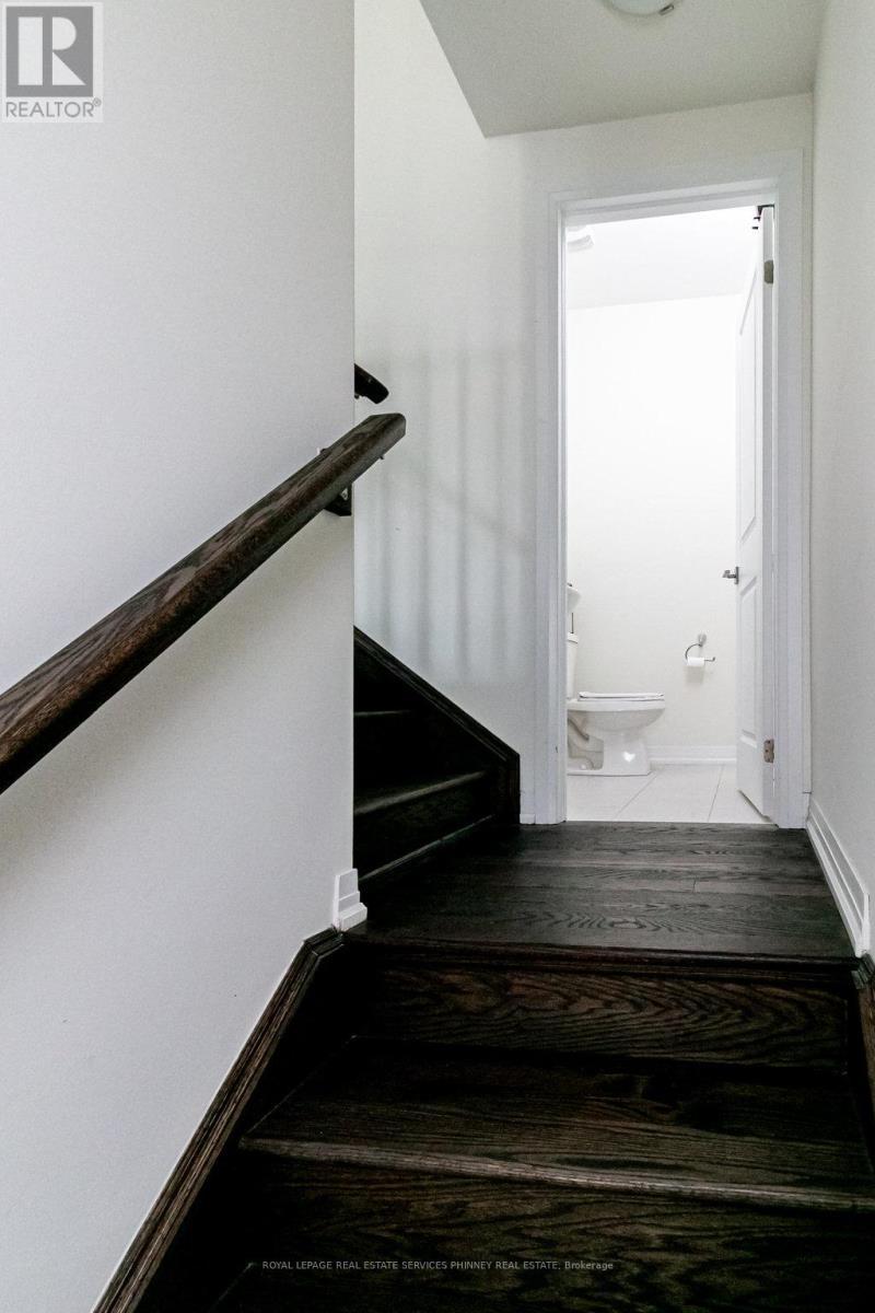 124 Stork Street, Oakville, ON - Indoor Photo Showing Other Room