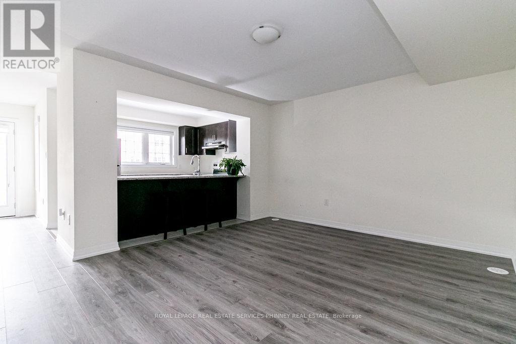 124 Stork Street, Oakville, ON - Indoor Photo Showing Other Room