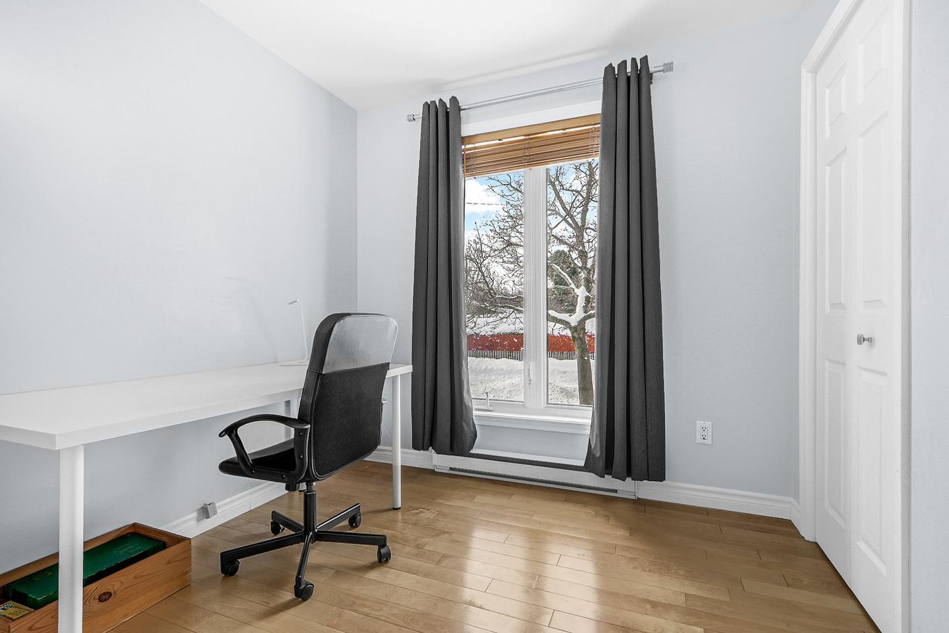 Bedroom - 1300 Rue Touzeau, Québec (Sainte-Foy/Sillery/Cap-Rouge), QC - Indoor Photo Showing Office