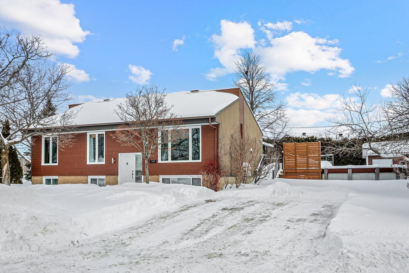 Frontage - 1300 Rue Touzeau, Québec (Sainte-Foy/Sillery/Cap-Rouge), QC - Outdoor