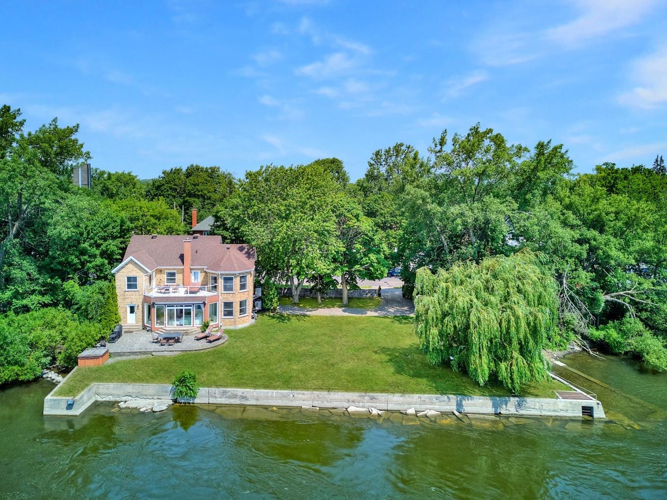 Salon - 8730 Boul. Lasalle, Montréal (Lasalle), QC - Indoor Photo Showing Living Room