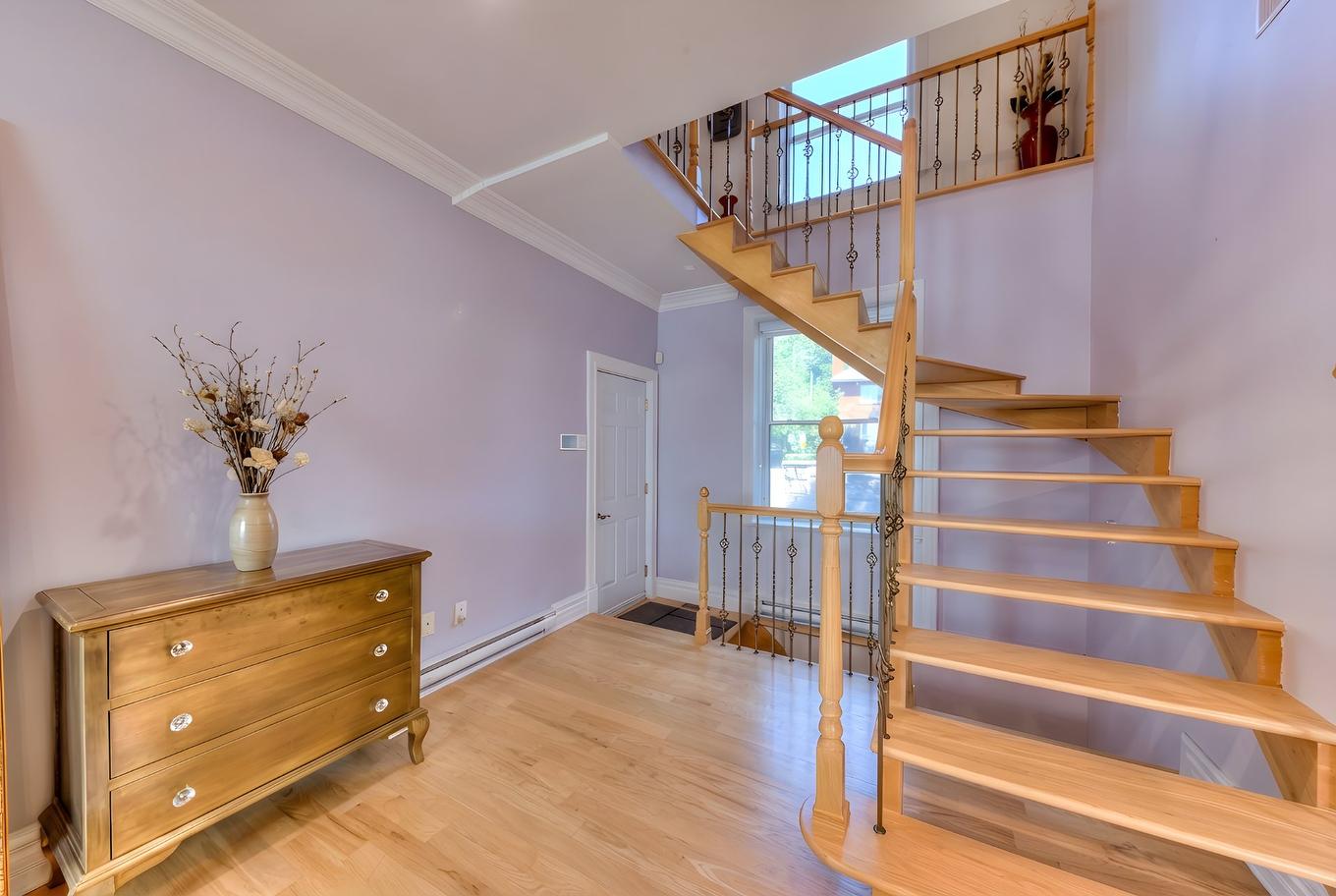 Escalier - 8730 Boul. Lasalle, Montréal (Lasalle), QC - Indoor Photo Showing Other Room