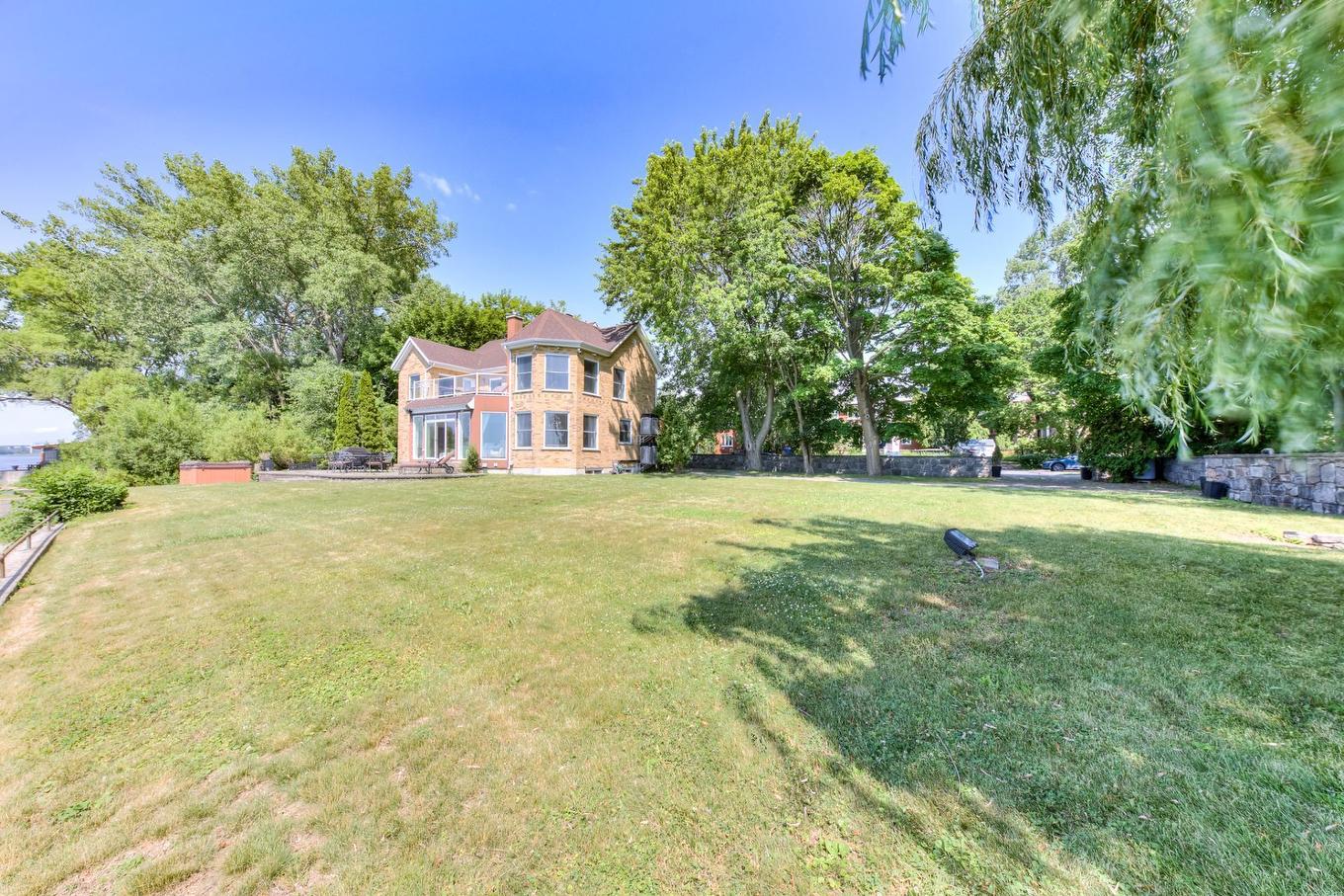 Face arrière - 8730 Boul. Lasalle, Montréal (Lasalle), QC - Outdoor