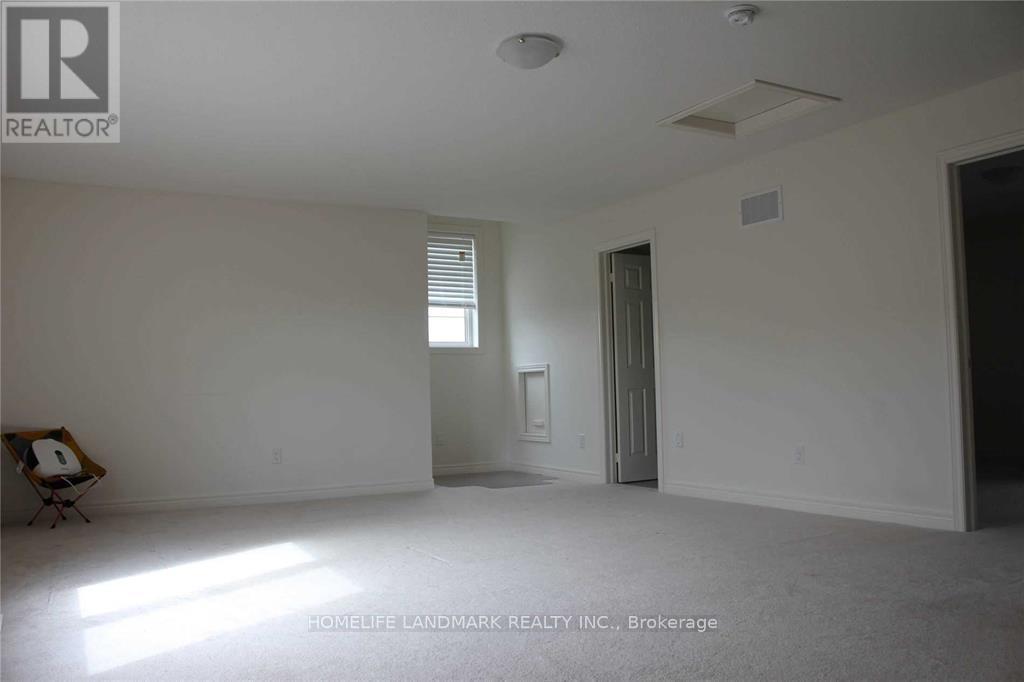 3165 Lula Road, Burlington, ON - Indoor Photo Showing Other Room