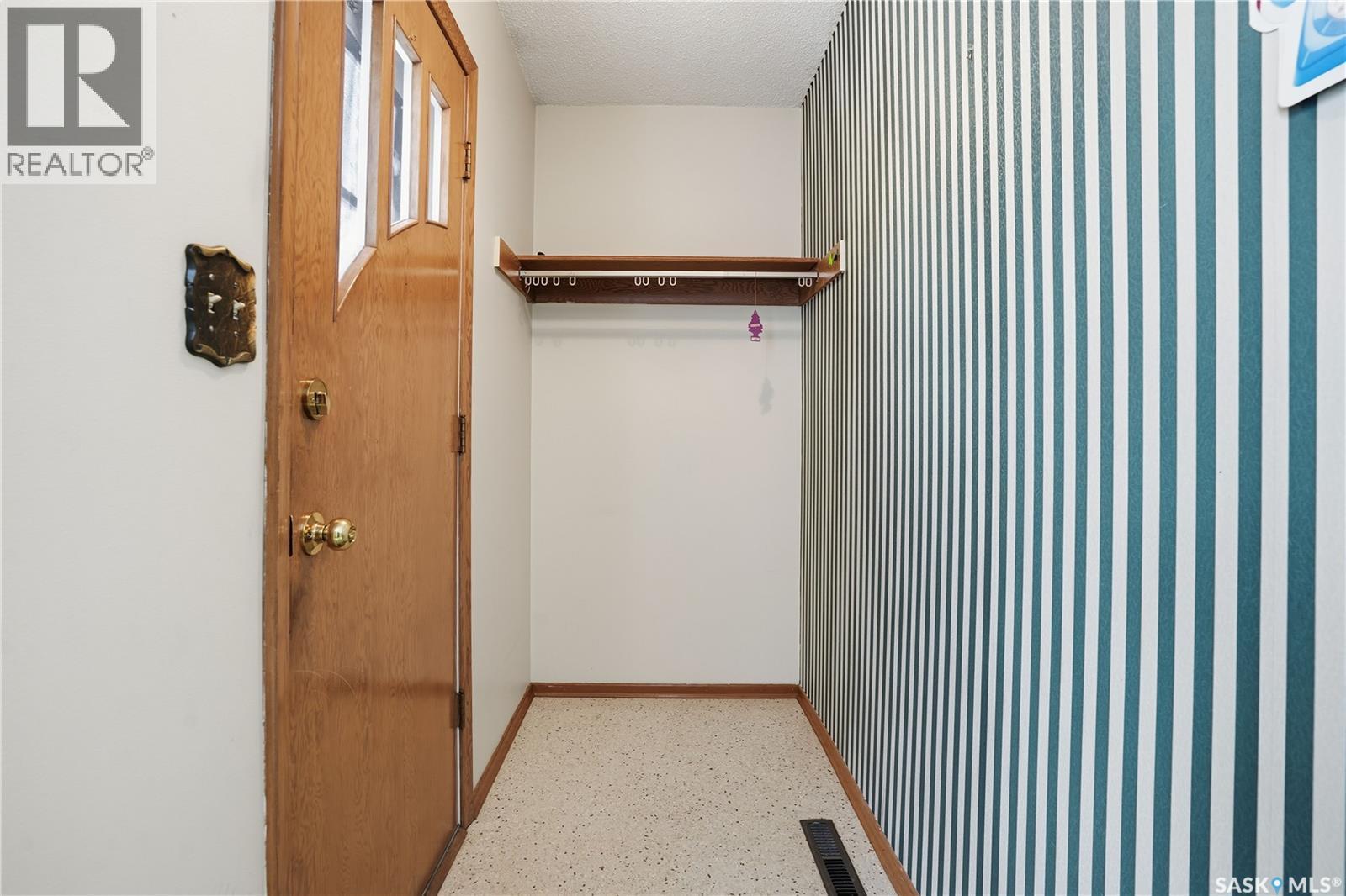 2269 Reynolds Street, Regina, SK - Indoor Photo Showing Other Room