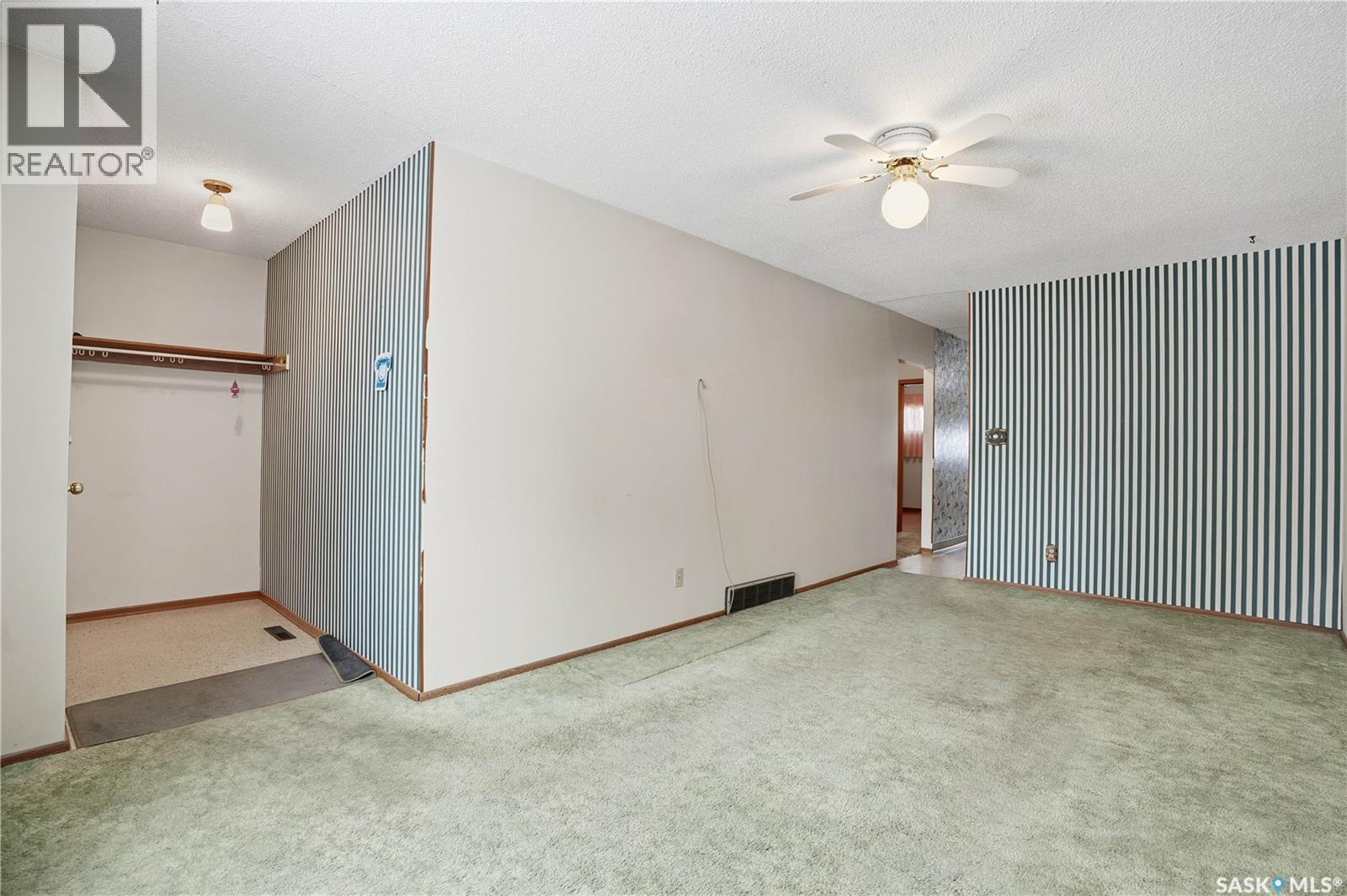 2269 Reynolds Street, Regina, SK - Indoor Photo Showing Other Room
