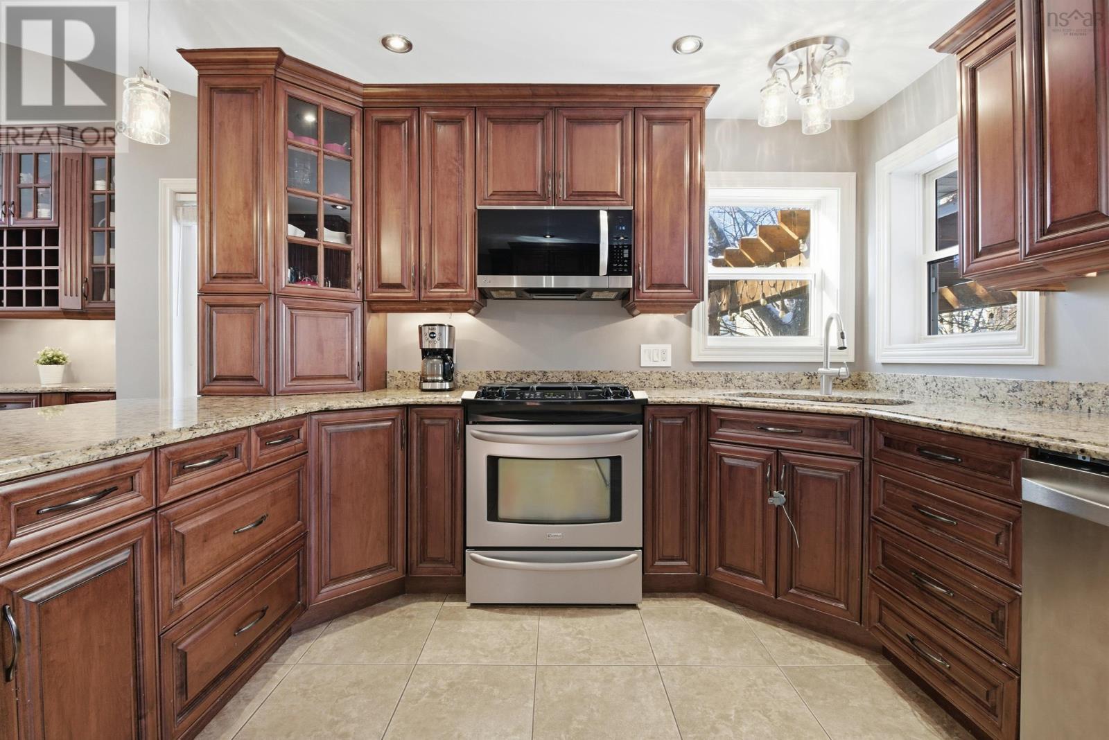 3 Lowe Court, Bedford, NS - Indoor Photo Showing Kitchen