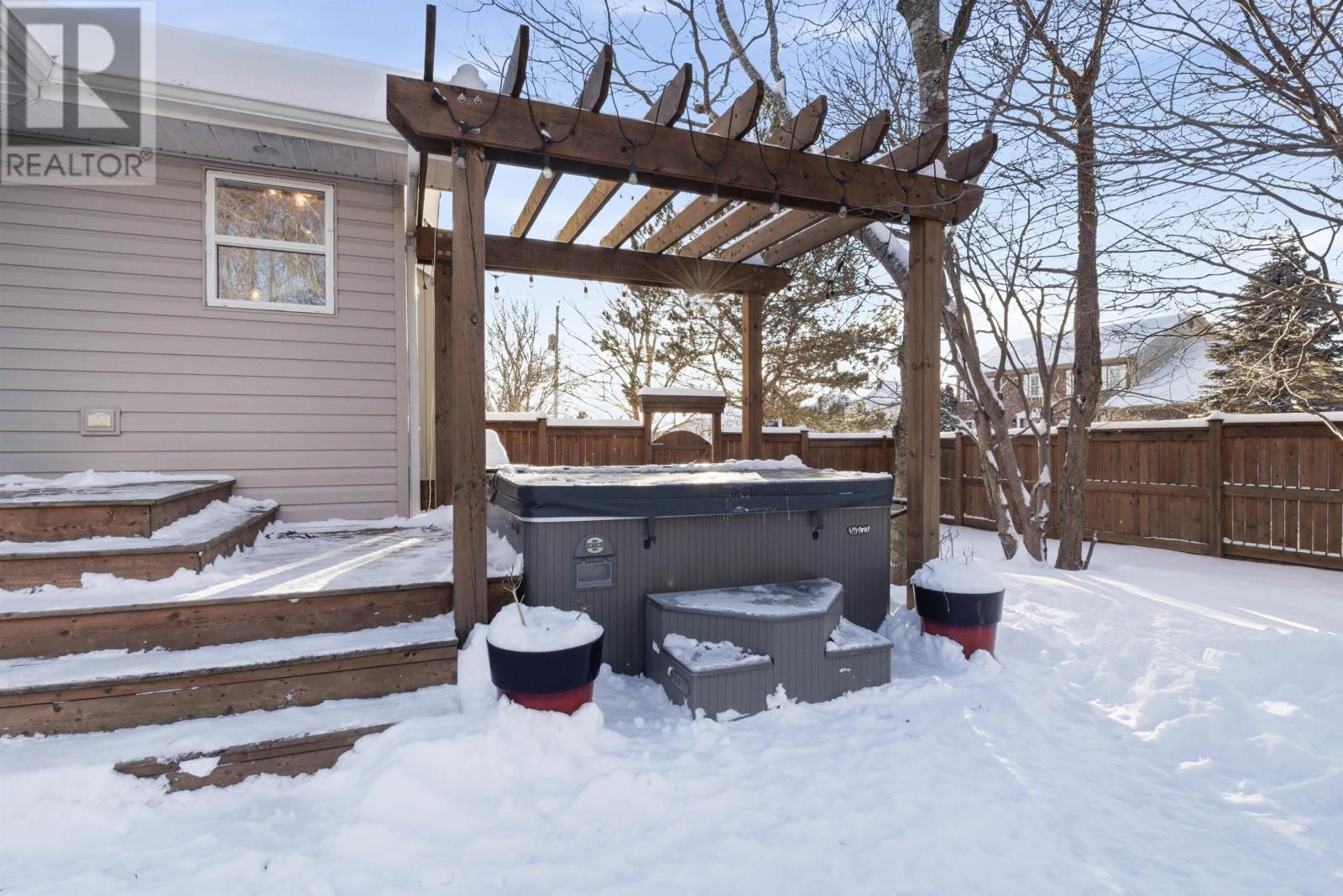 3 Lowe Court, Bedford, NS - Outdoor