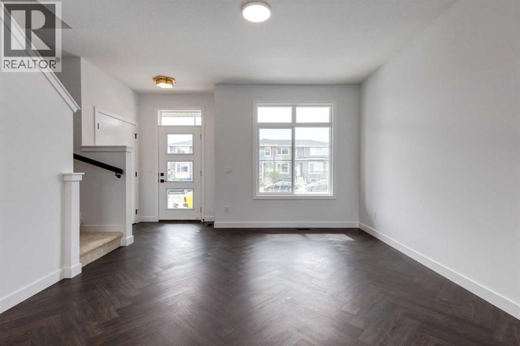 281 Cobblestone Gate, Airdrie, AB - Indoor Photo Showing Other Room