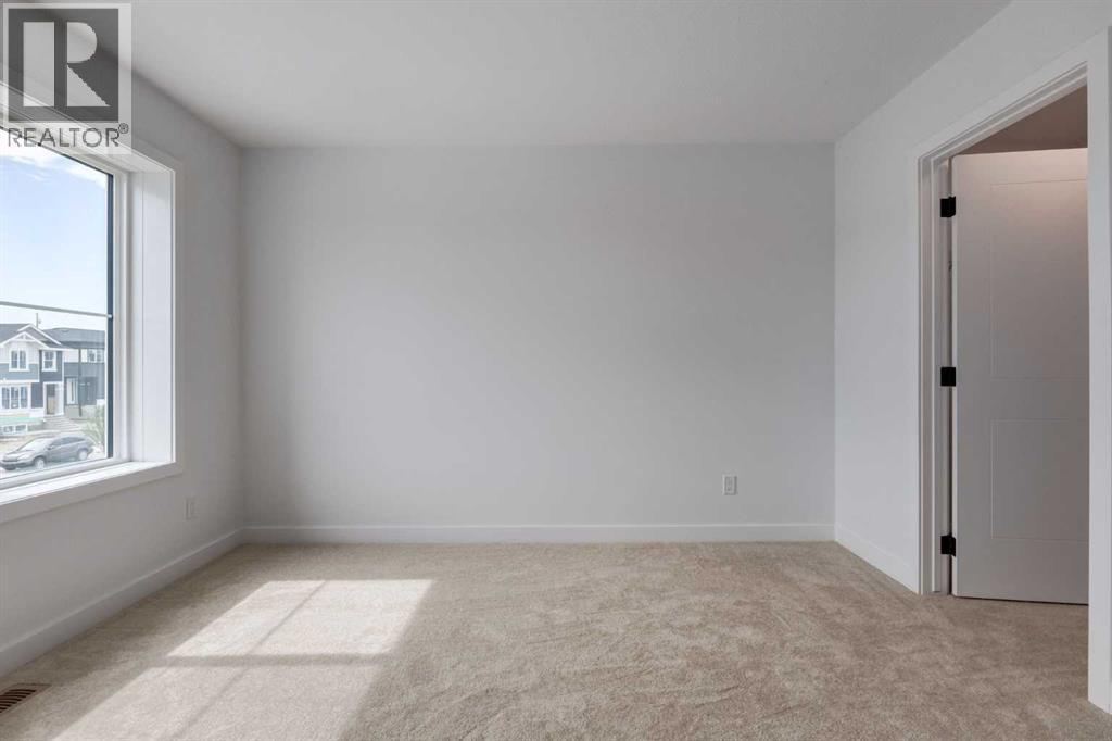 281 Cobblestone Gate, Airdrie, AB - Indoor Photo Showing Other Room