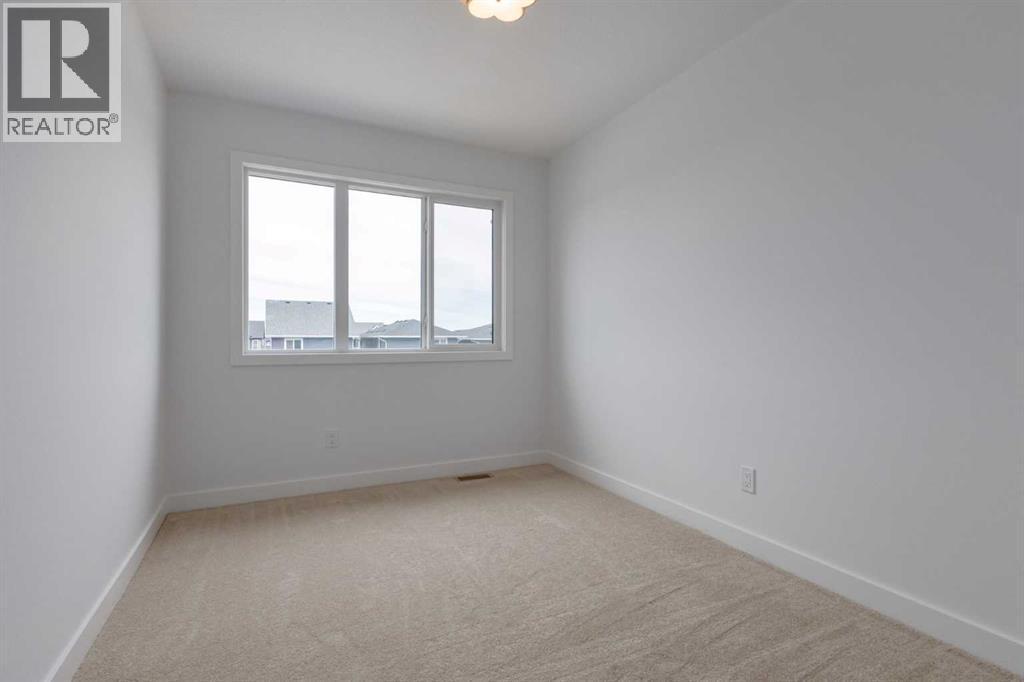 281 Cobblestone Gate, Airdrie, AB - Indoor Photo Showing Other Room