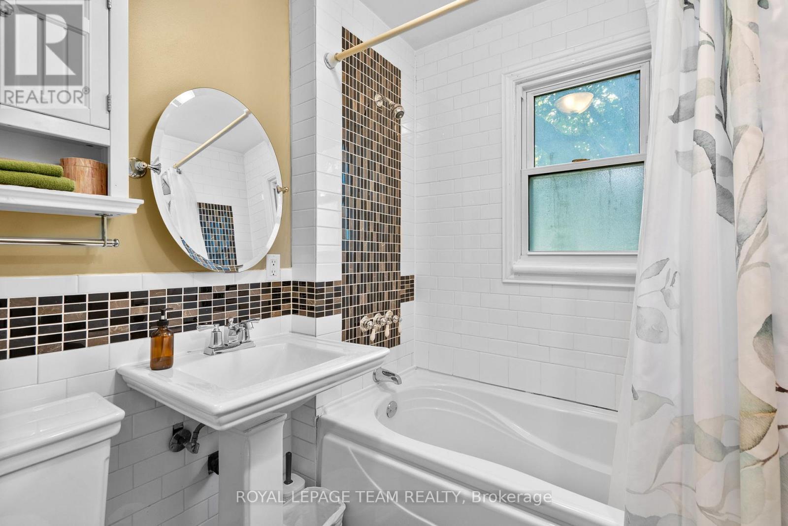 421 Greenwood Avenue, Ottawa, ON