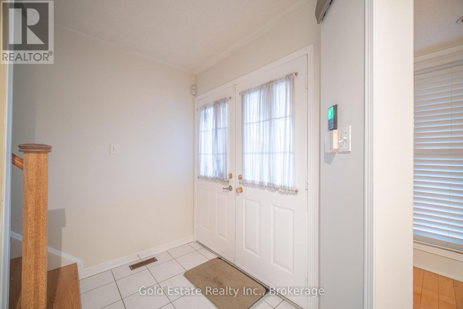 3850 Cedar Hedge Rise, Mississauga, ON - Indoor Photo Showing Other Room