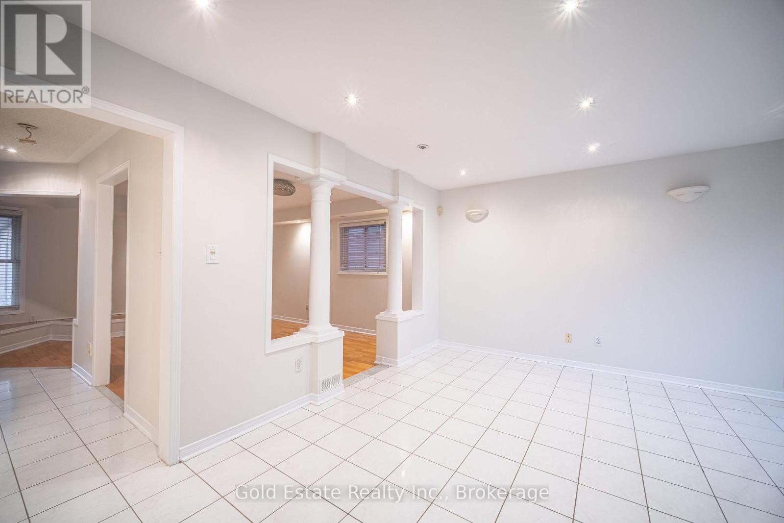 3850 Cedar Hedge Rise, Mississauga, ON - Indoor Photo Showing Other Room