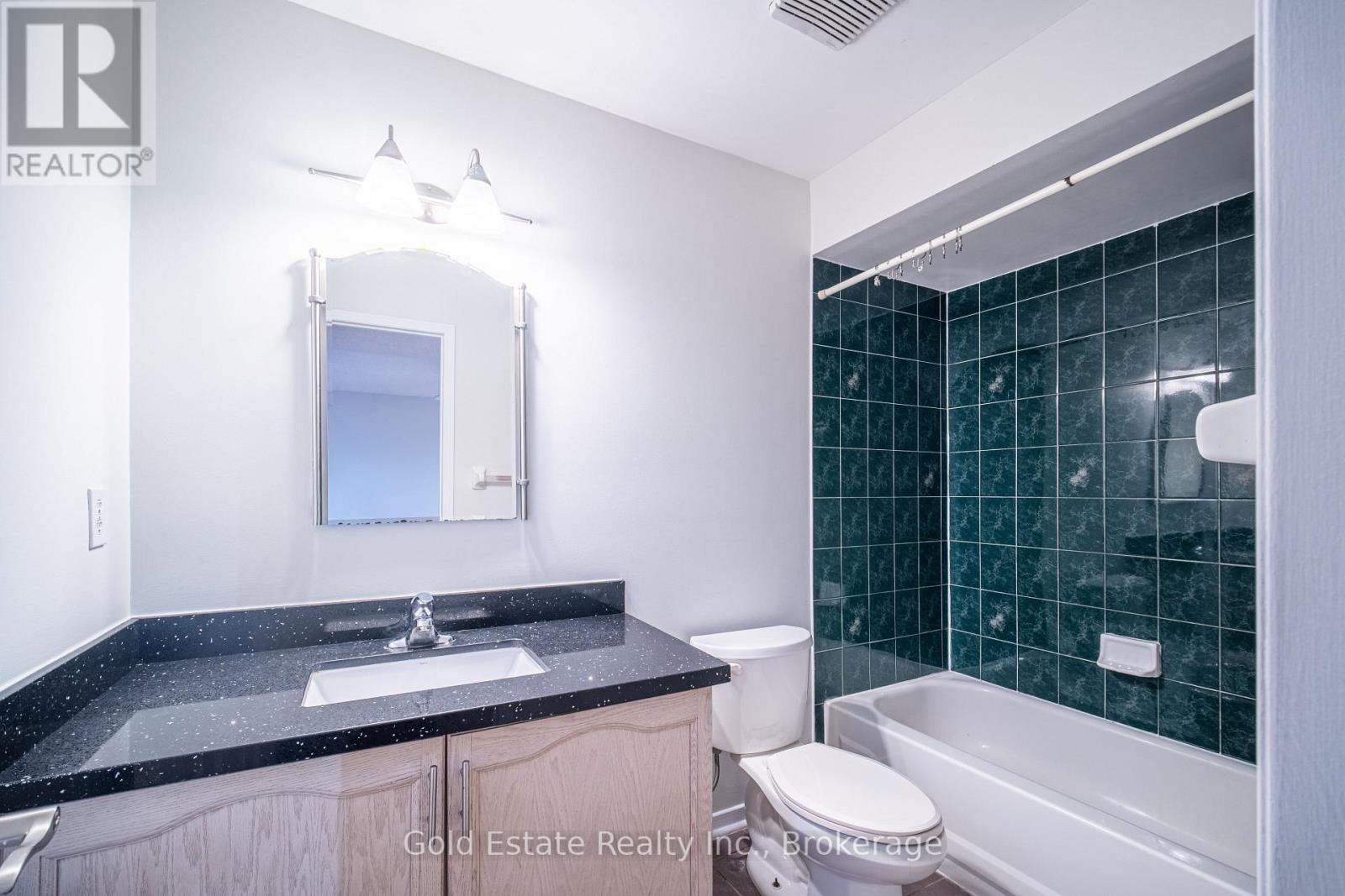 3850 Cedar Hedge Rise, Mississauga, ON - Indoor Photo Showing Bathroom