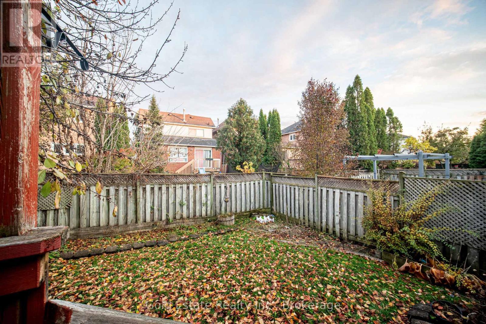 3850 Cedar Hedge Rise, Mississauga, ON - Outdoor