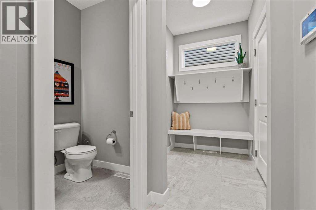 85 Mount Rae Heights, Okotoks, AB - Indoor Photo Showing Bathroom