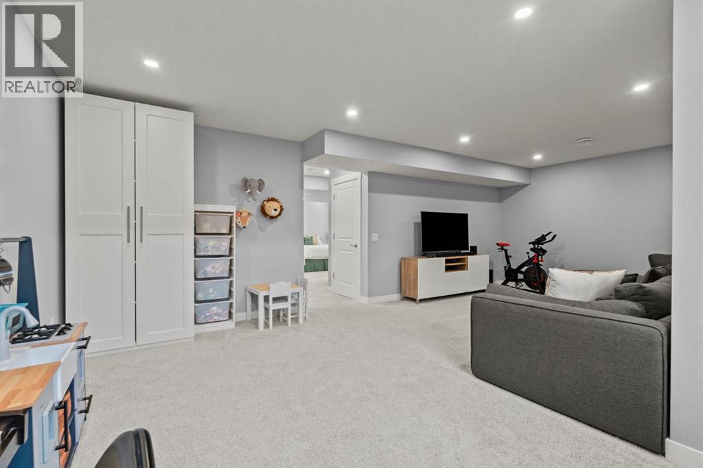 85 Mount Rae Heights, Okotoks, AB - Indoor