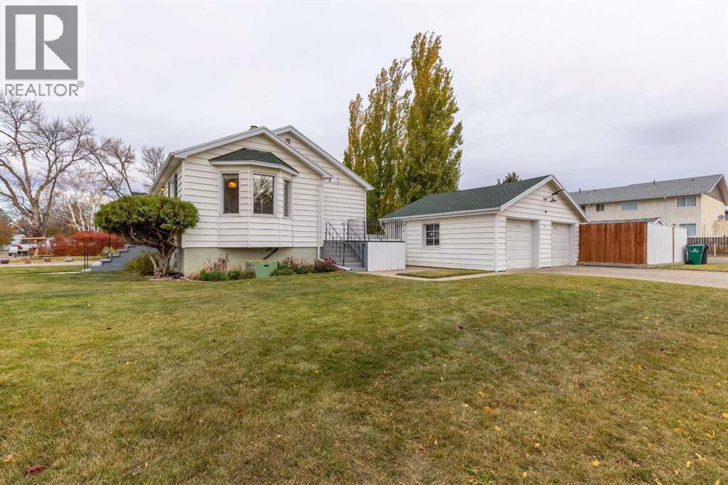 315 Dieppe Boulevard S, Lethbridge, AB - Outdoor