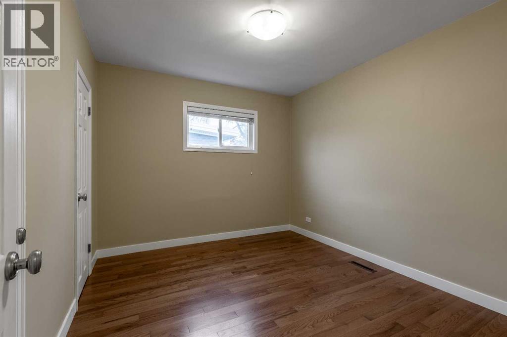315 Dieppe Boulevard S, Lethbridge, AB - Indoor Photo Showing Other Room