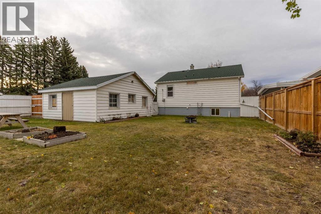 315 Dieppe Boulevard S, Lethbridge, AB - Outdoor