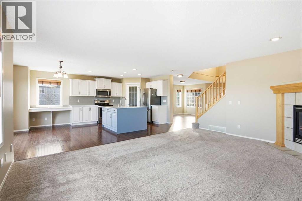 202 Panamount Court Nw, Calgary, AB - Indoor Photo Showing Kitchen