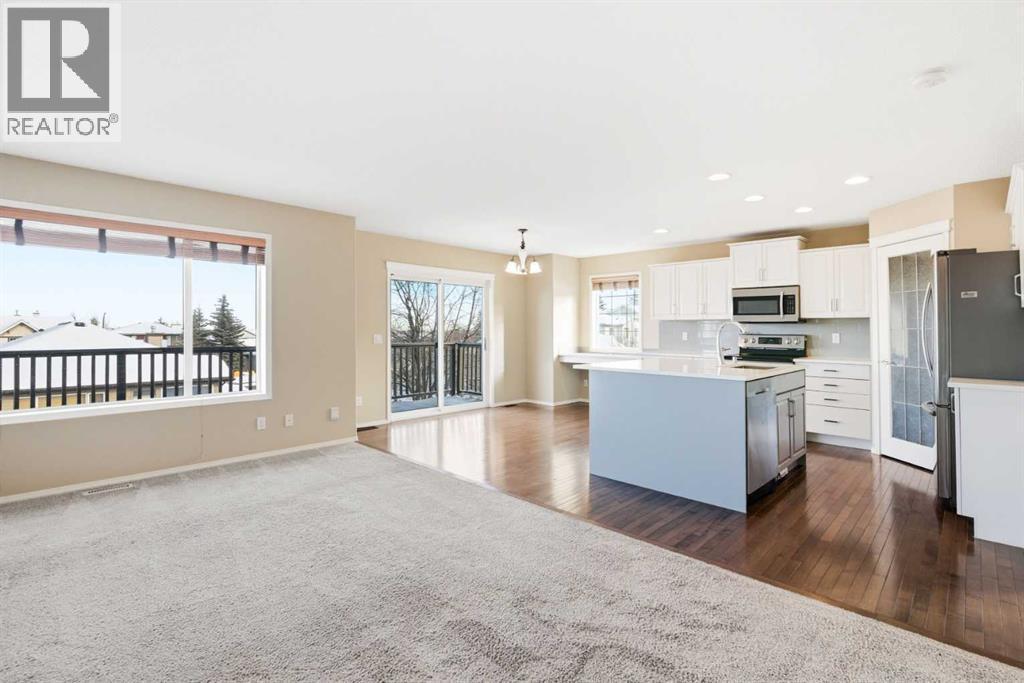 202 Panamount Court Nw, Calgary, AB - Indoor Photo Showing Kitchen