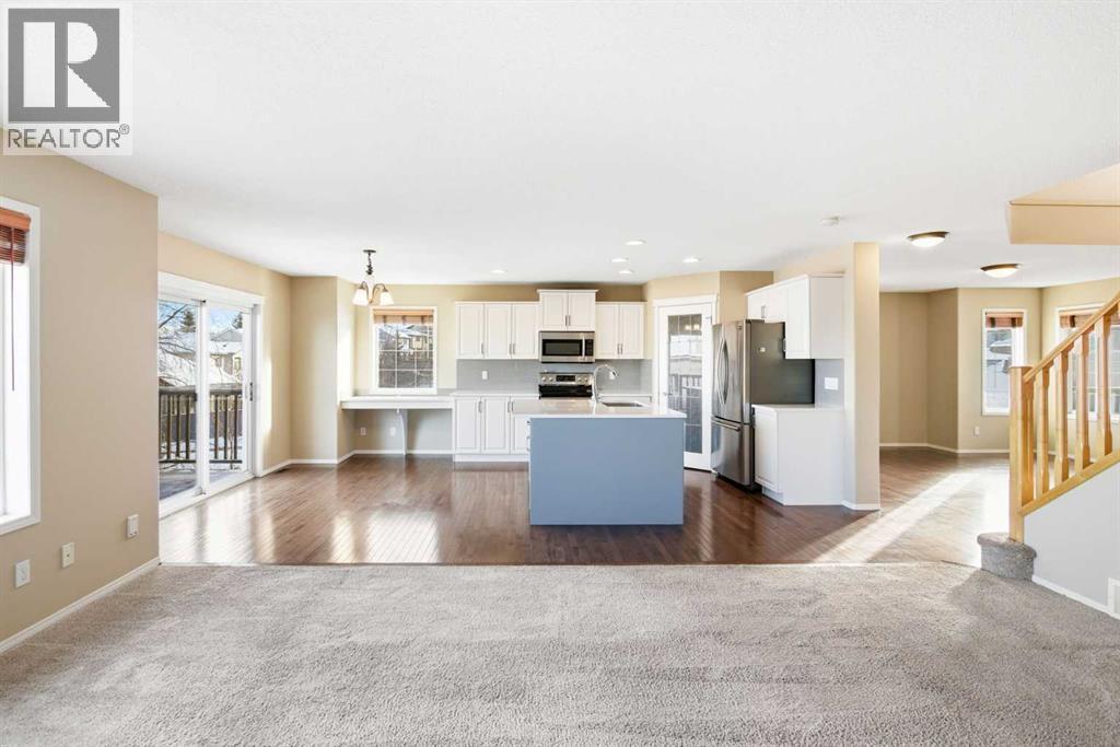 202 Panamount Court Nw, Calgary, AB - Indoor Photo Showing Kitchen