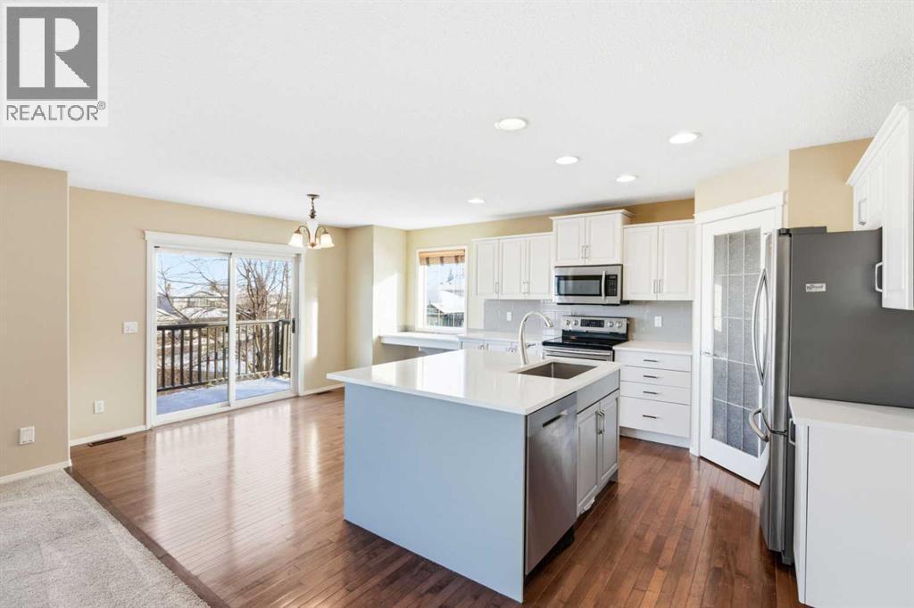 202 Panamount Court Nw, Calgary, AB - Indoor Photo Showing Kitchen