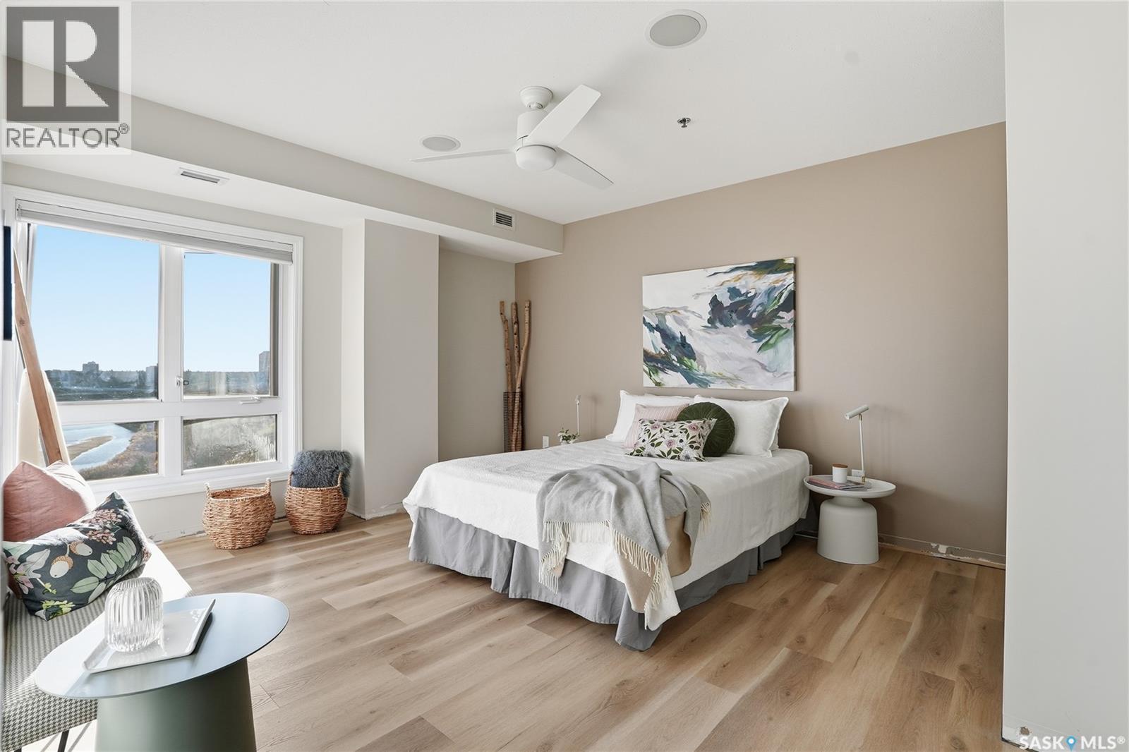 1308 902 Spadina Crescent E, Saskatoon, SK - Indoor Photo Showing Bedroom