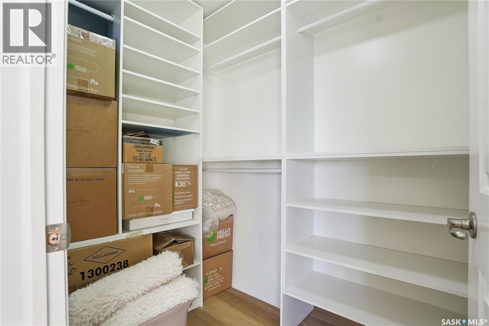 1308 902 Spadina Crescent E, Saskatoon, SK - Indoor With Storage