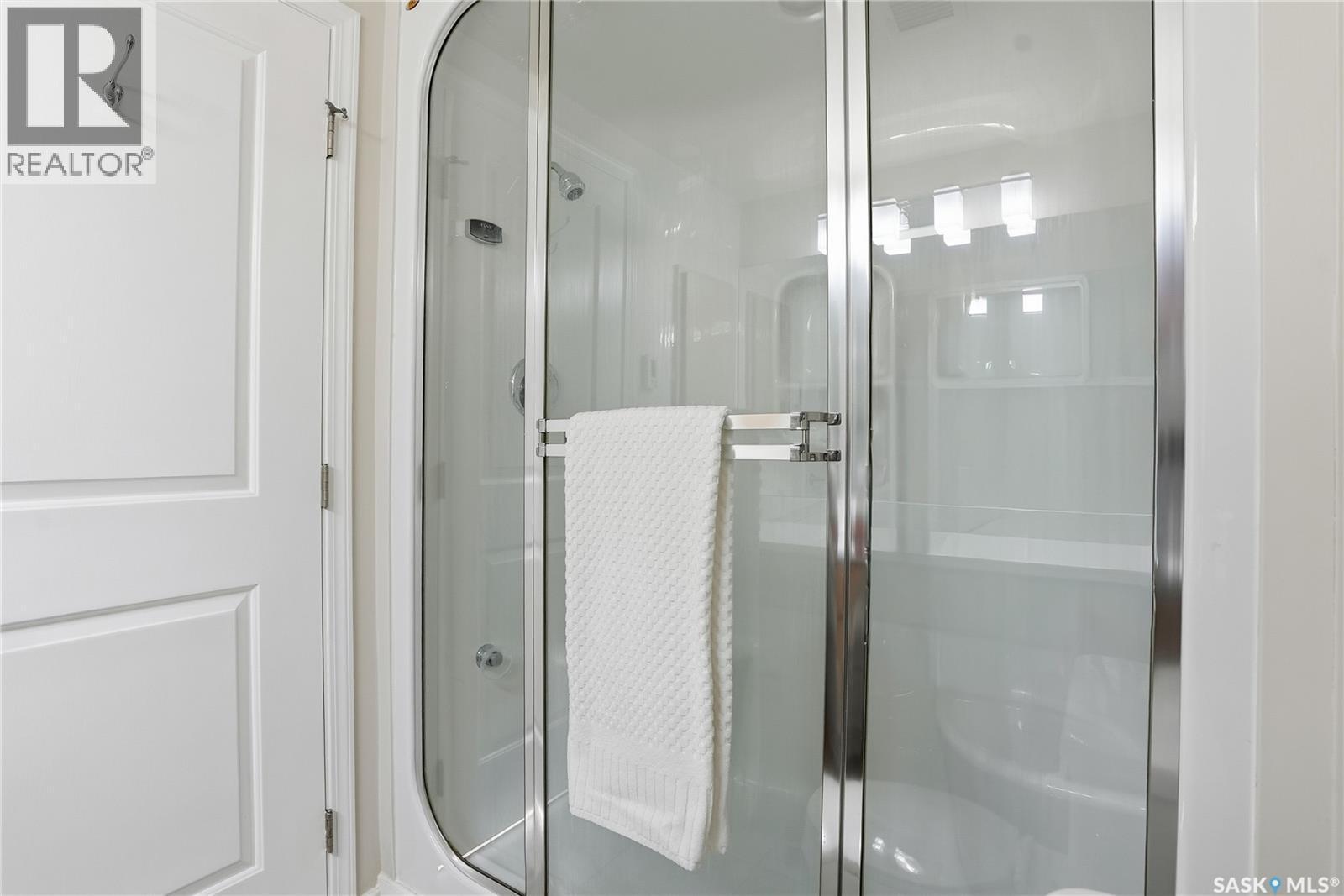 1308 902 Spadina Crescent E, Saskatoon, SK - Indoor Photo Showing Bathroom