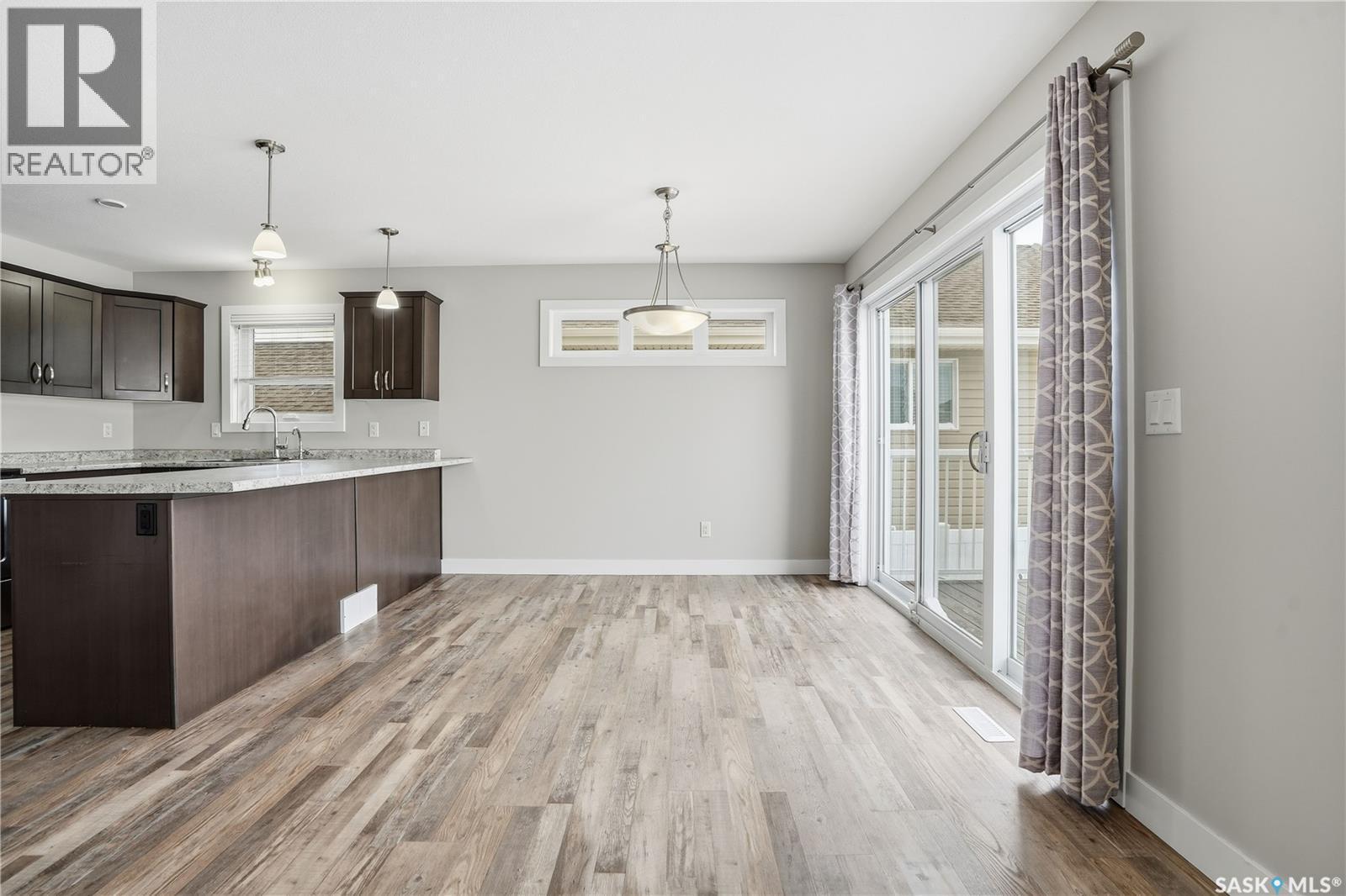 5326 Tutor Way, Regina, SK - Indoor Photo Showing Kitchen