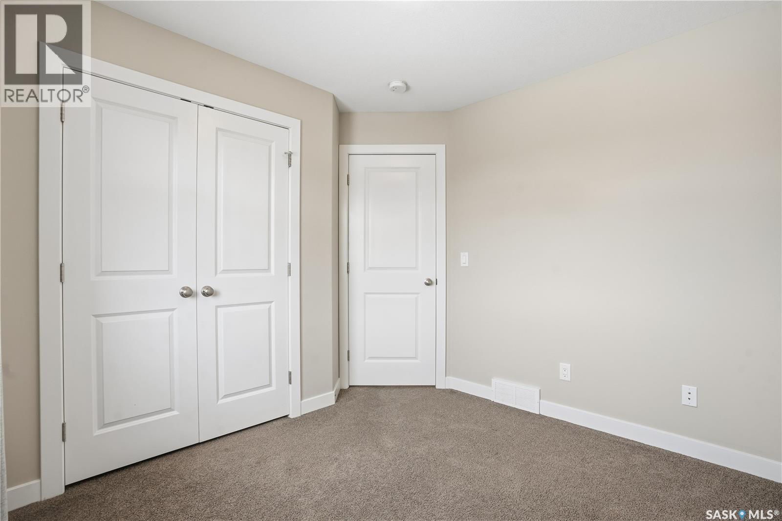 5326 Tutor Way, Regina, SK - Indoor Photo Showing Other Room