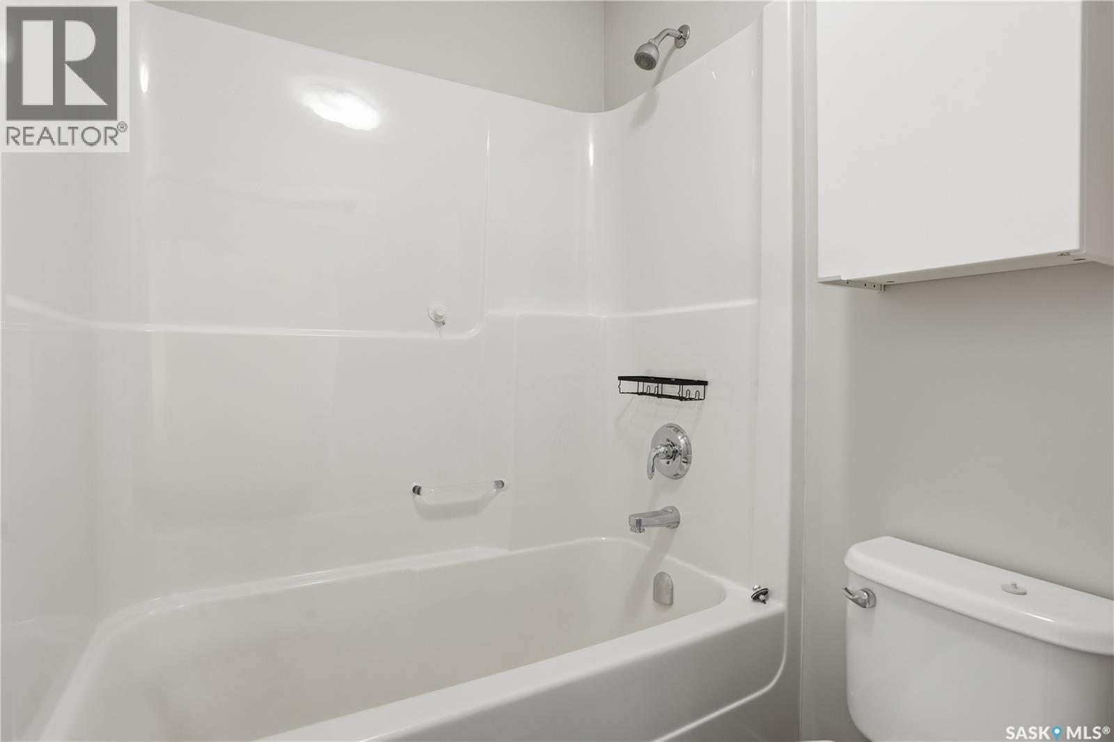 5326 Tutor Way, Regina, SK - Indoor Photo Showing Bathroom