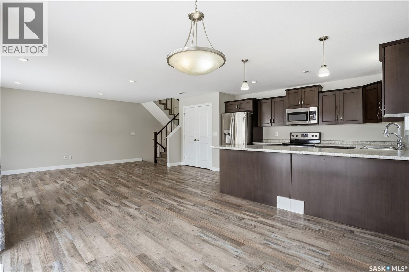 5326 Tutor Way, Regina, SK - Indoor Photo Showing Kitchen With Upgraded Kitchen