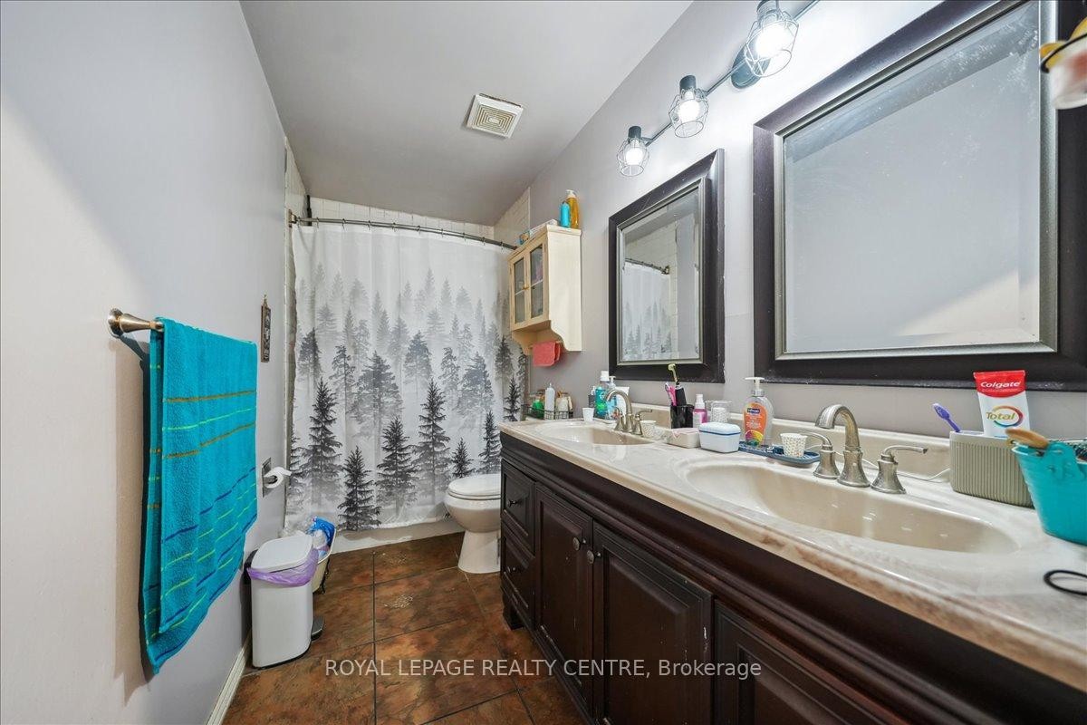 8 Judith Crescent, Brampton, ON