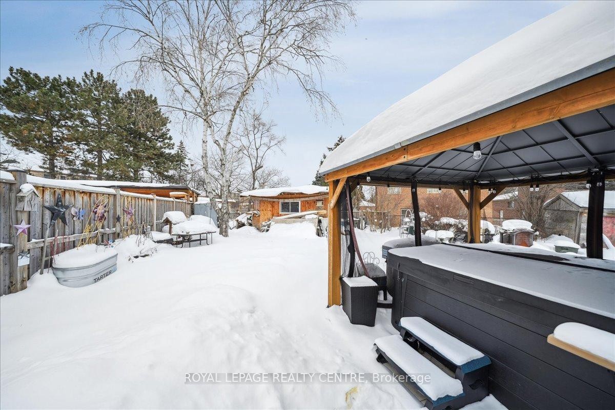 8 Judith Crescent, Brampton, ON