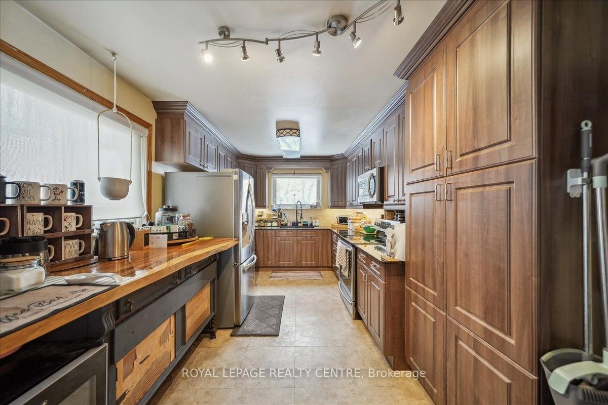 8 Judith Crescent, Brampton, ON