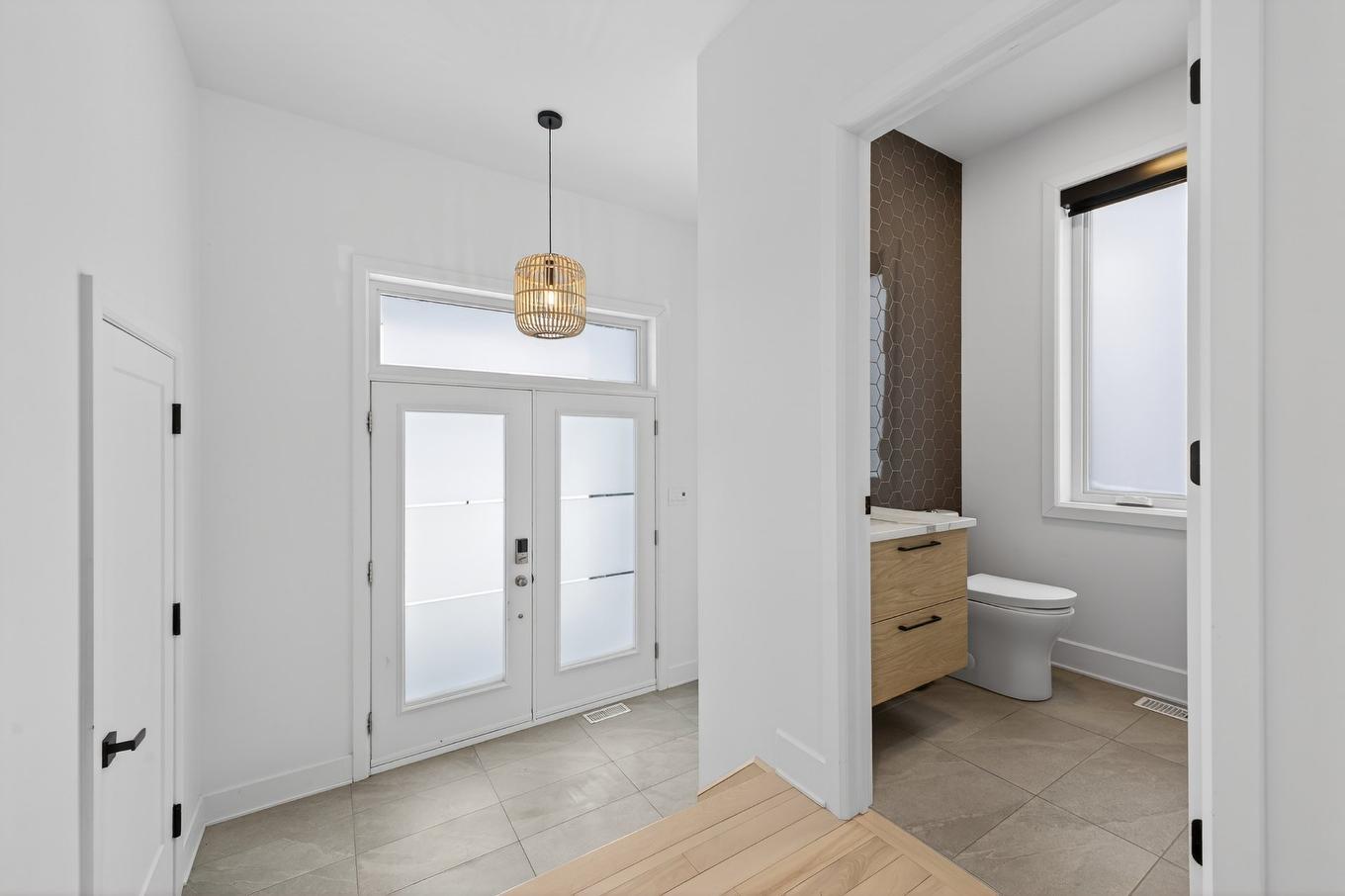 Hall d'entrée/Vestibule - 539 Rue Des Anémones, Saint-Jean-Sur-Richelieu, QC - Indoor