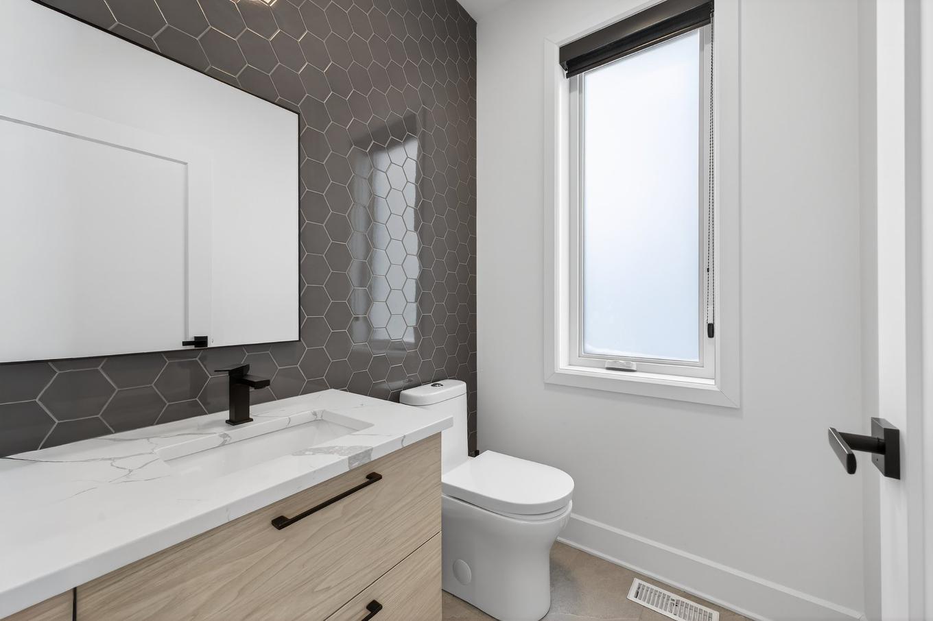 Salle d'eau - 539 Rue Des Anémones, Saint-Jean-Sur-Richelieu, QC - Indoor Photo Showing Bathroom