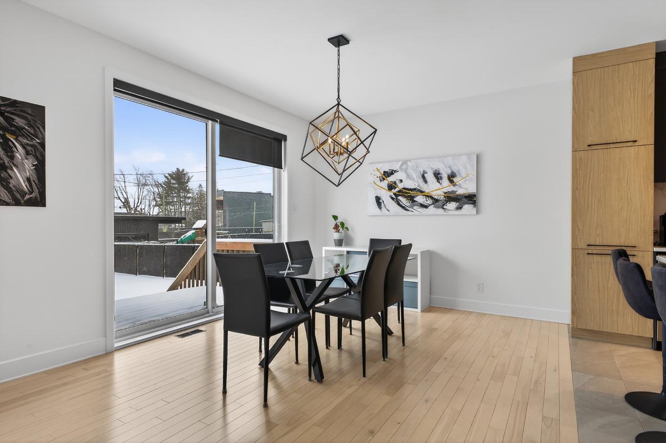 Salle à manger - 539 Rue Des Anémones, Saint-Jean-Sur-Richelieu, QC - Indoor Photo Showing Dining Room
