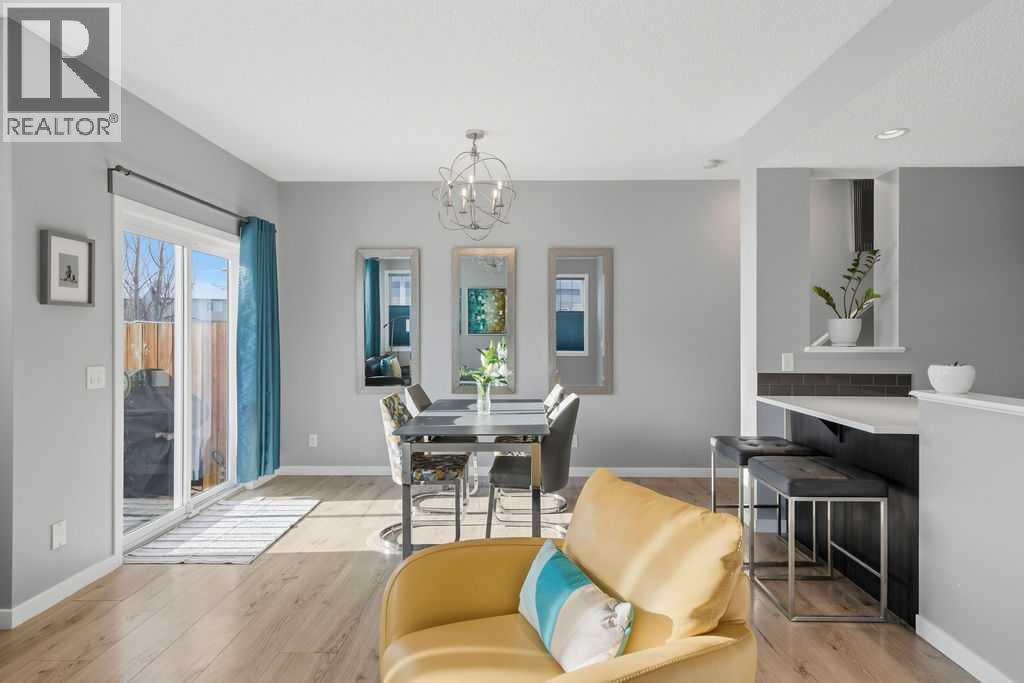 Sunny south windows - 105 Chaparral Valley Crescent Se, Calgary, AB - Indoor