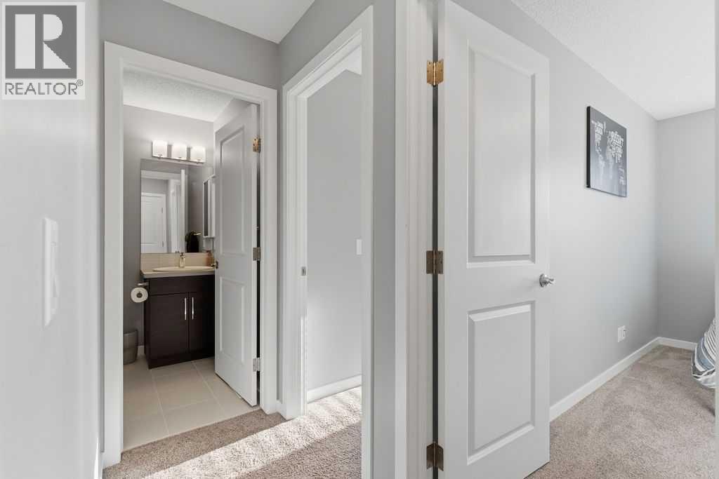 105 Chaparral Valley Crescent Se, Calgary, AB - Indoor Photo Showing Other Room