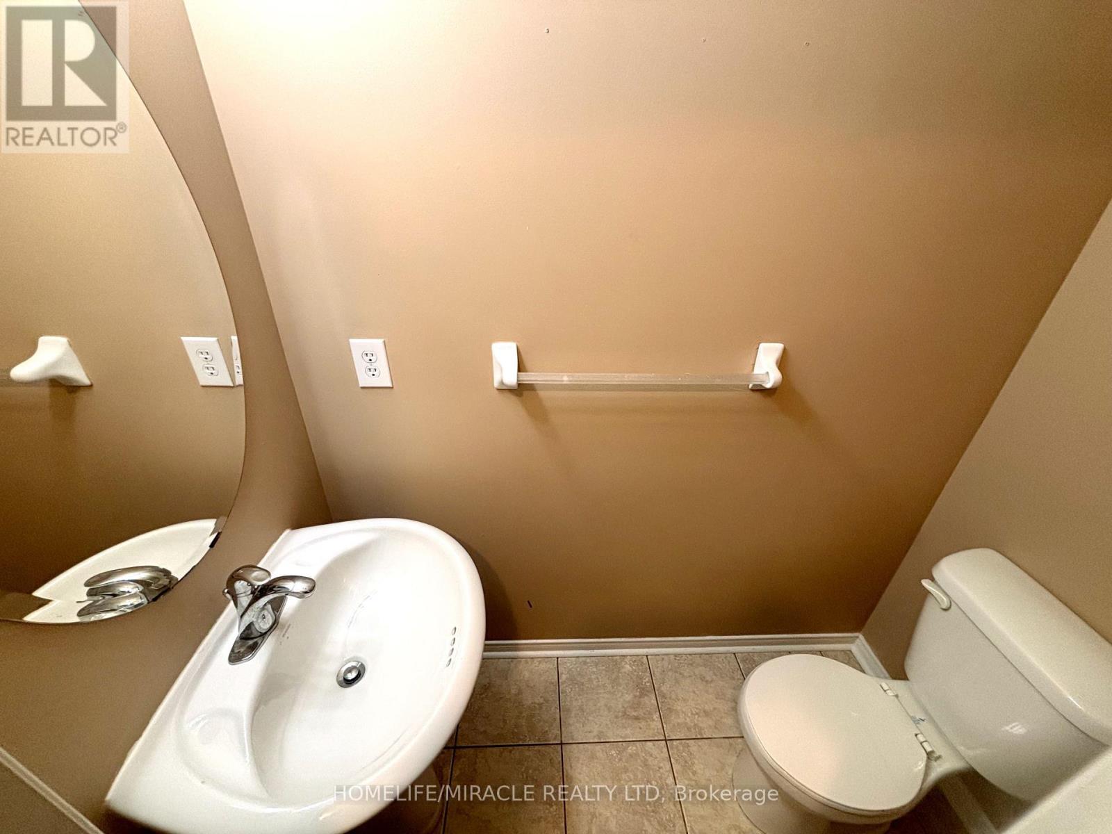 3319 Mikalda Road, Burlington, ON - Indoor Photo Showing Bathroom
