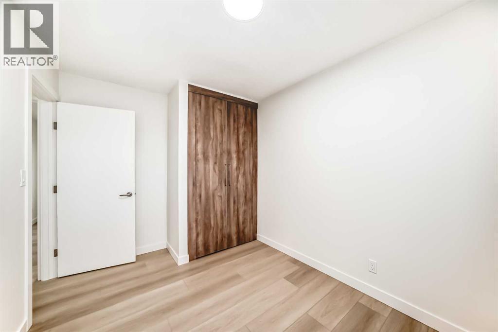 1242 Mardale Drive Ne, Calgary, AB - Indoor Photo Showing Other Room