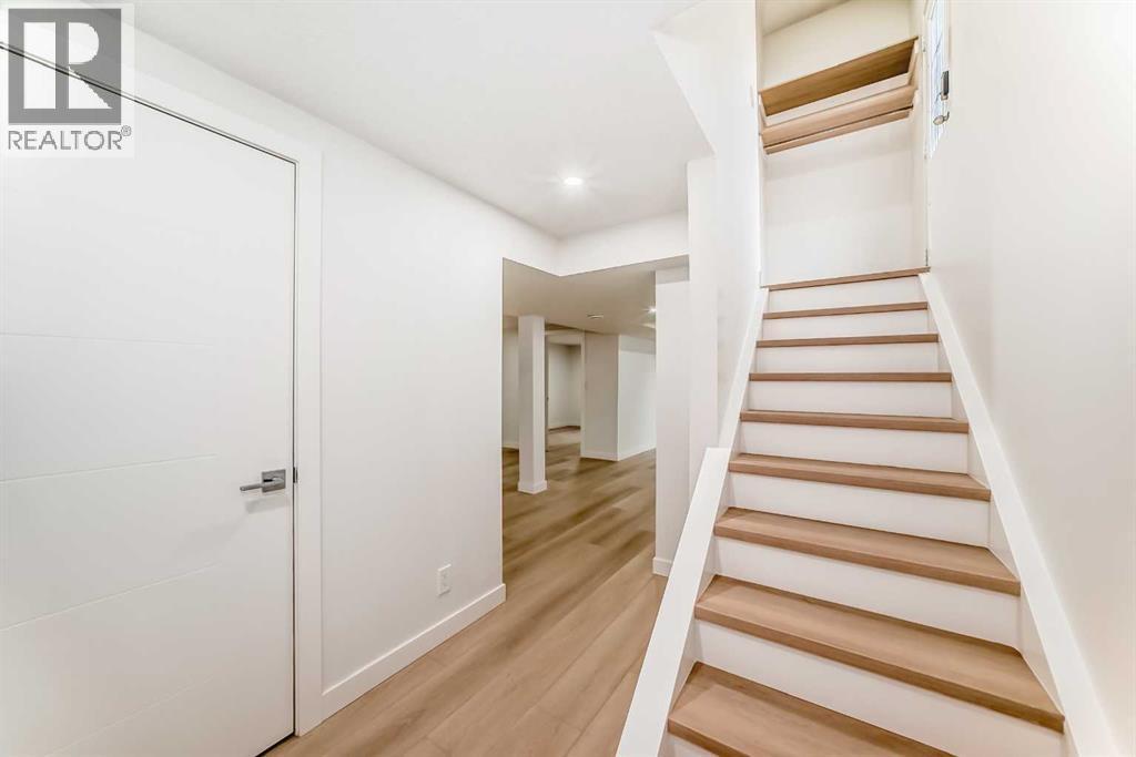 1242 Mardale Drive Ne, Calgary, AB - Indoor Photo Showing Other Room