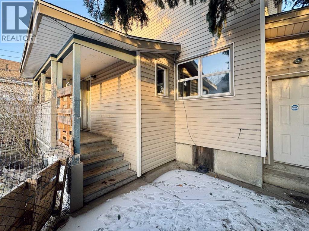 Backyard - 718 10 Street S, Lethbridge, AB - Outdoor With Exterior